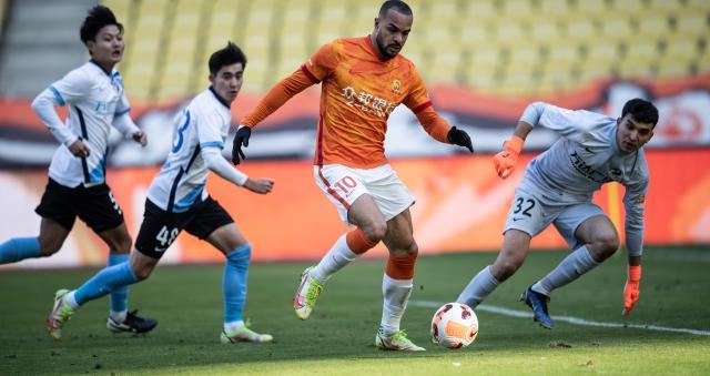 【中超】武汉长江3比0胜大连人 积分排名反超广州队