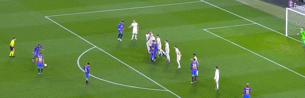 bob半岛体育官网-【欧联杯】弗伦基·德容中柱 巴萨主场平加拉塔萨雷